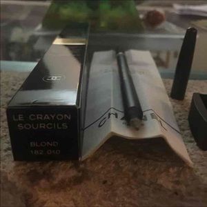 Authentic new Chanel Brow Definer Blond